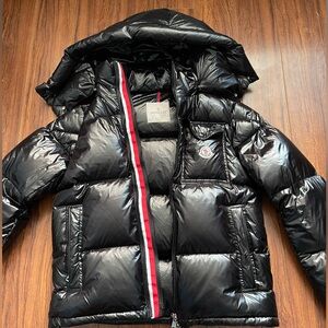 Moncler Montbeliared Down Jacket